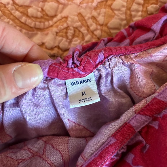 One shoulder tropical floral top, old navy, size medium - Picture 4 of 5